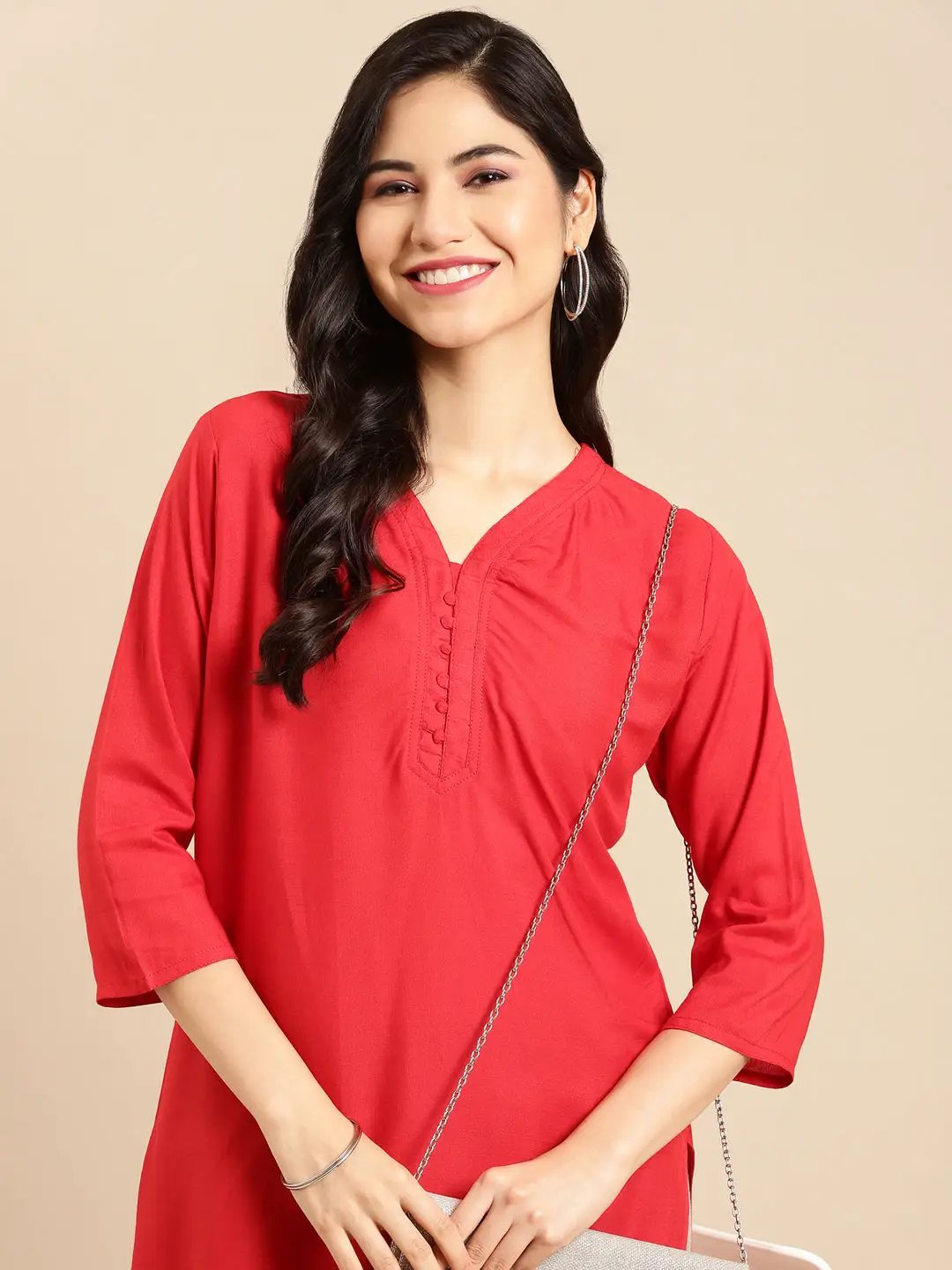 Women's Red Solid Straight Kurti