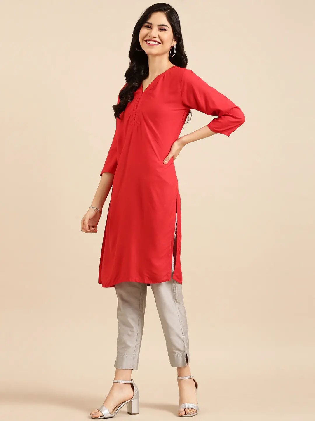 Women's Red Solid Straight Kurti
