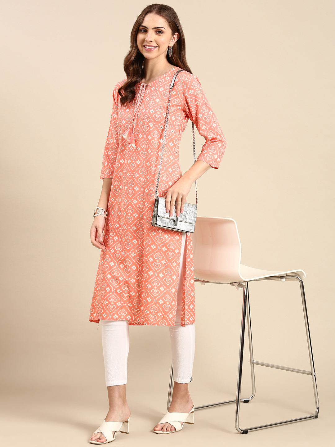 Women's Peach Printed Straight Kurta