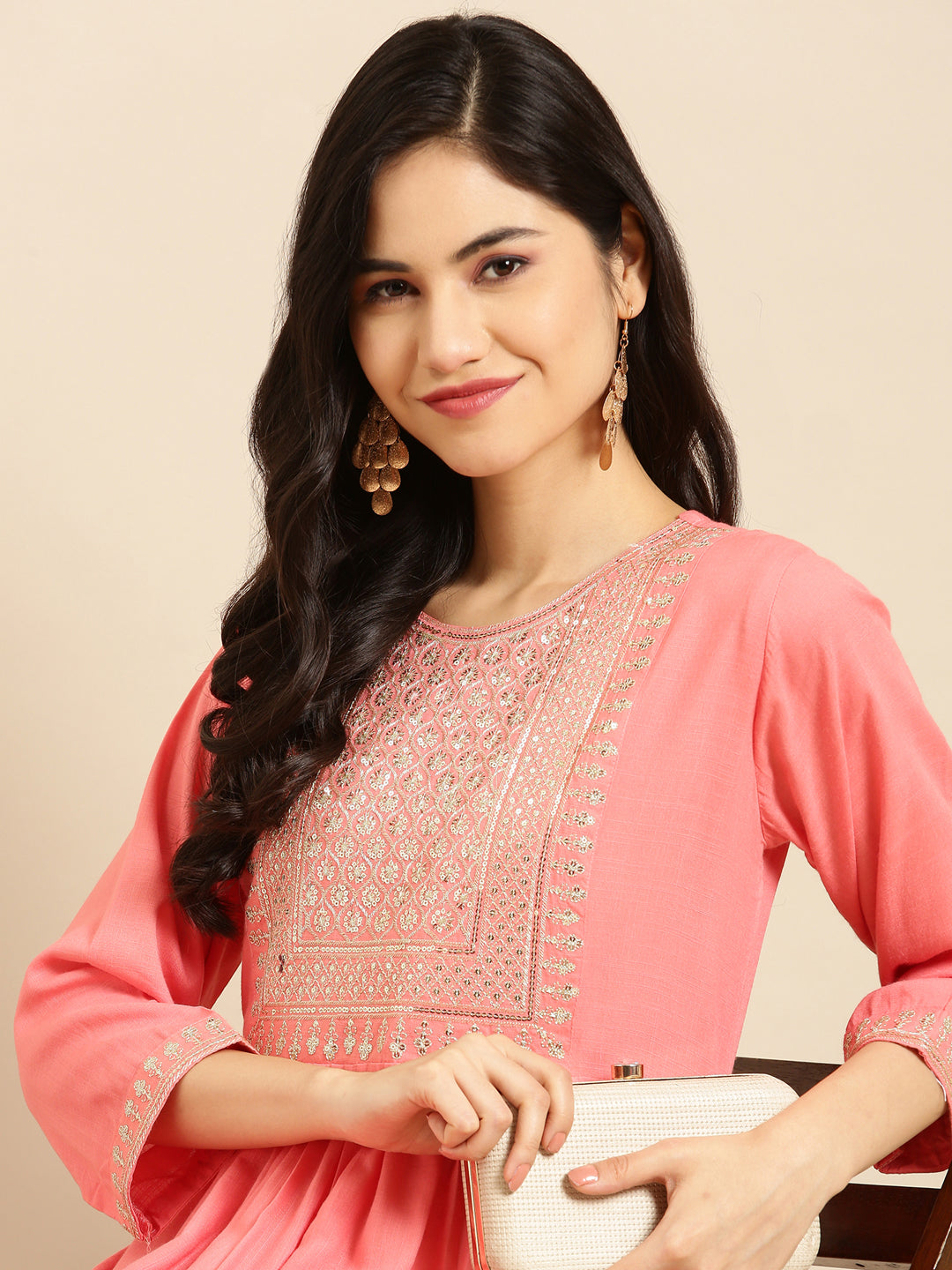 Women's Pink Solid Straight Kurti