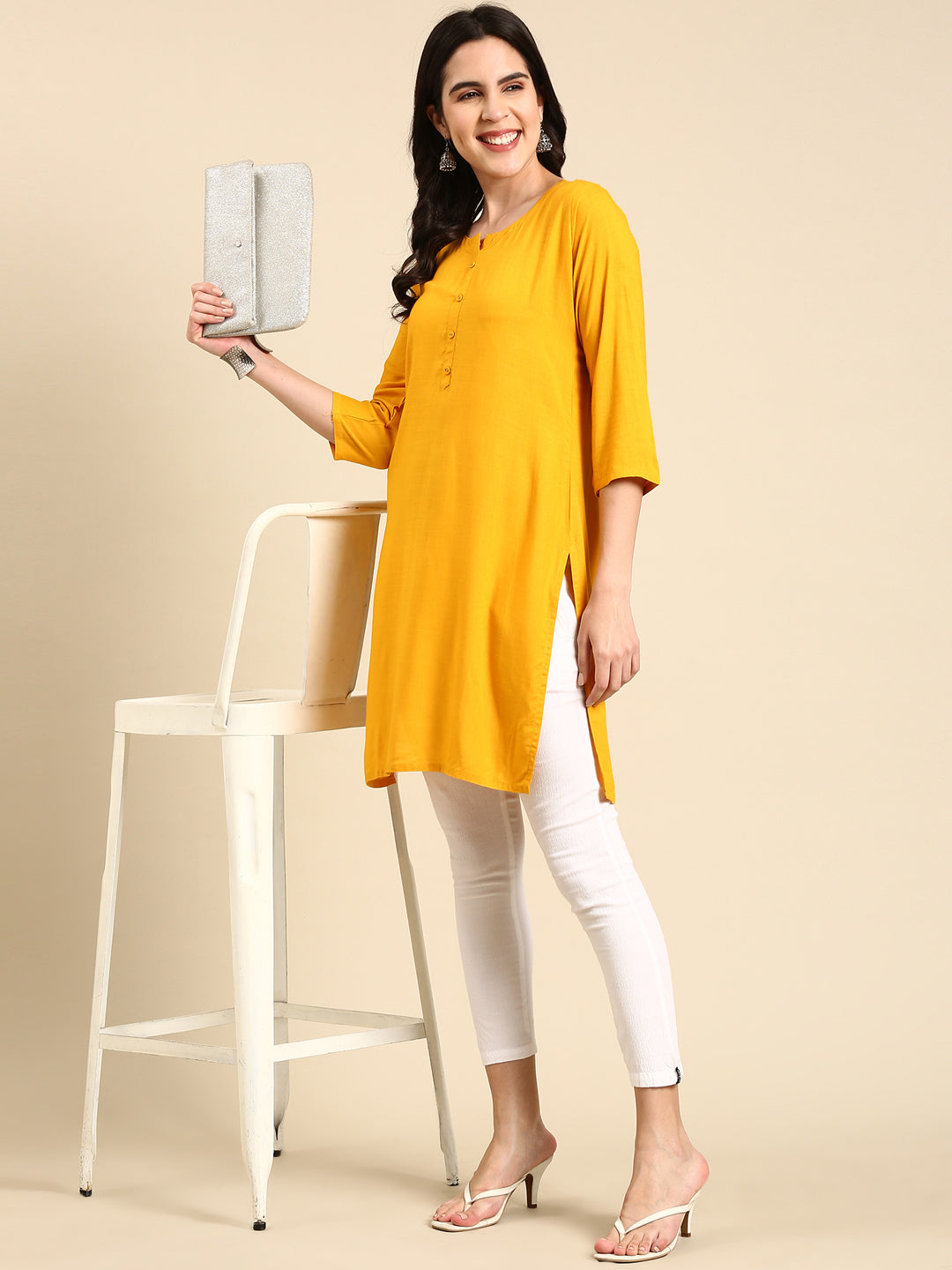 Women's Yellow Solid Straight Kurti