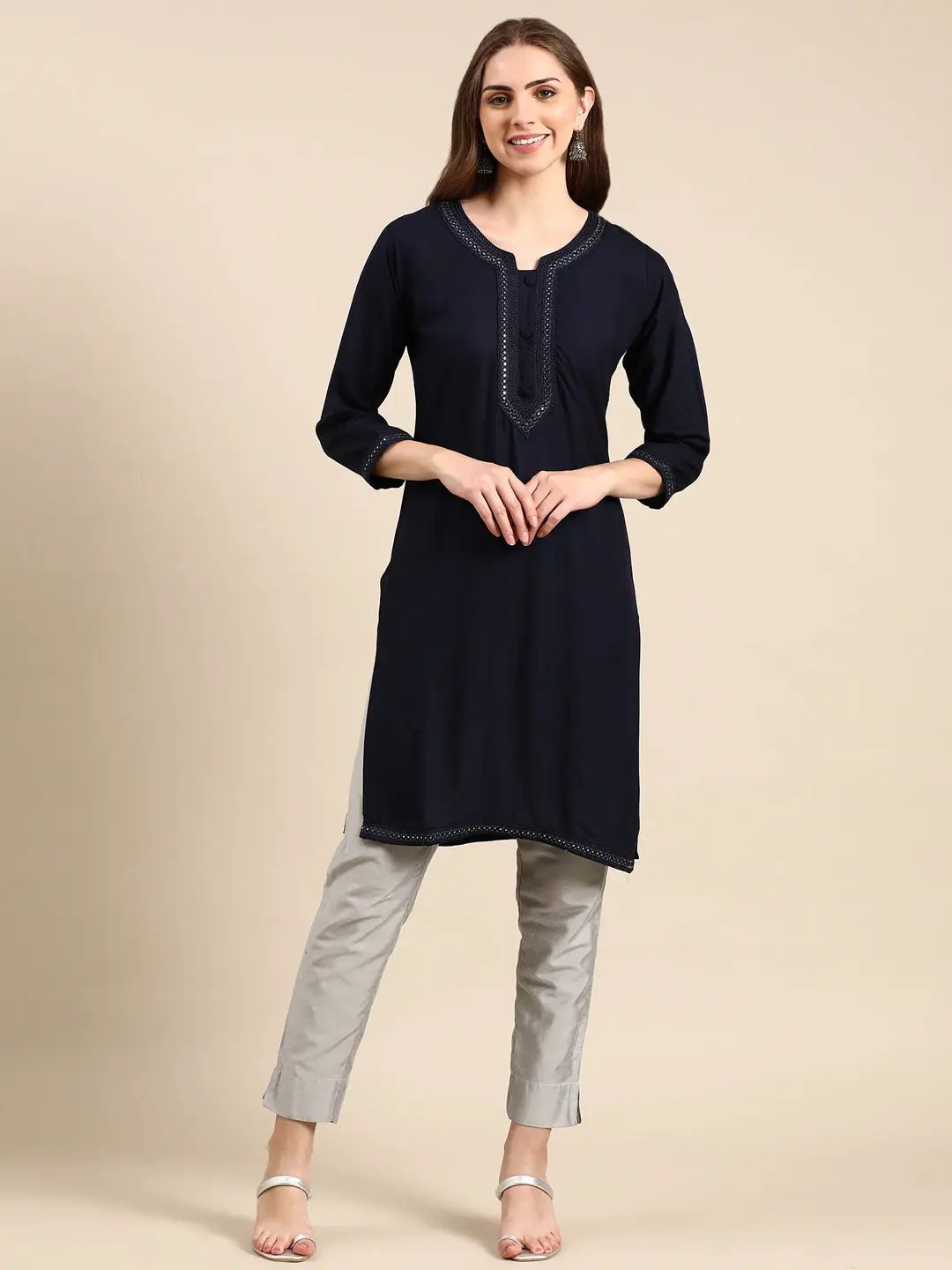 Women's Navy Blue Solid Straight Kurta