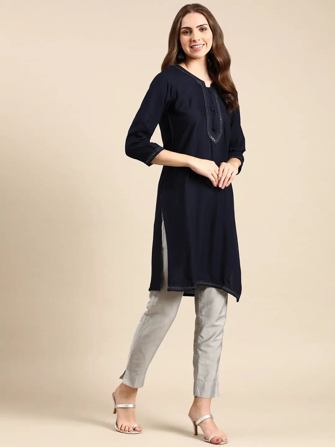 Women's Navy Blue Solid Straight Kurta