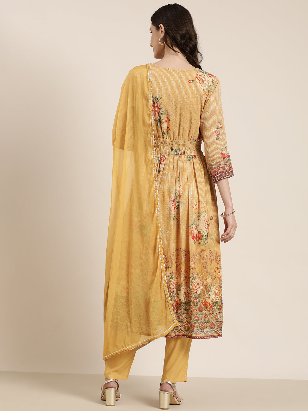 Women Mustard Floral Kurta Set