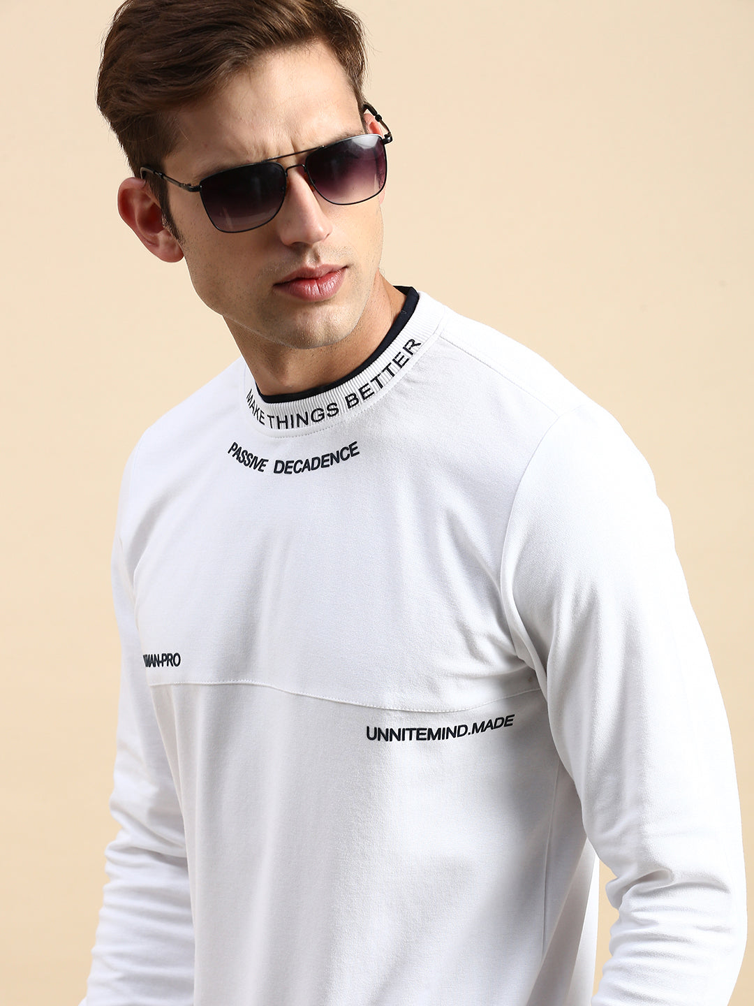 Men White Solid Casual Sweatshirt