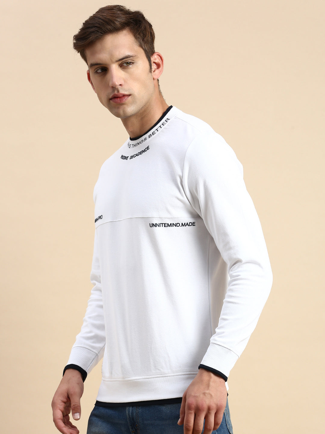 Men White Solid Casual Sweatshirt