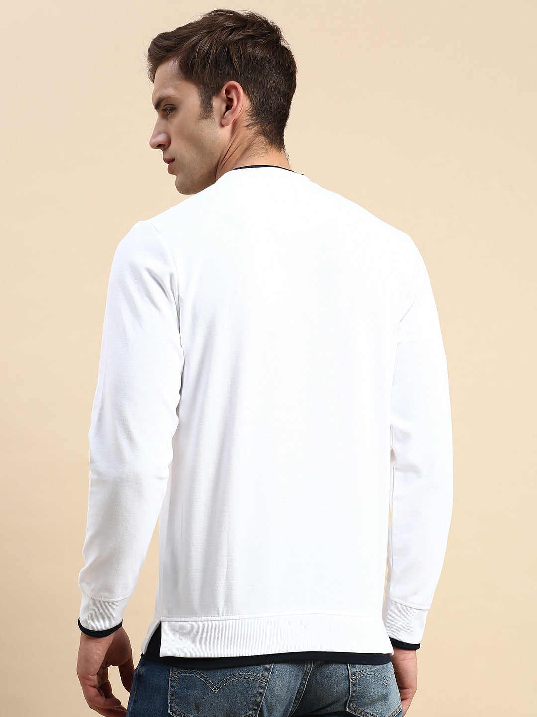 Men White Solid Casual Sweatshirt