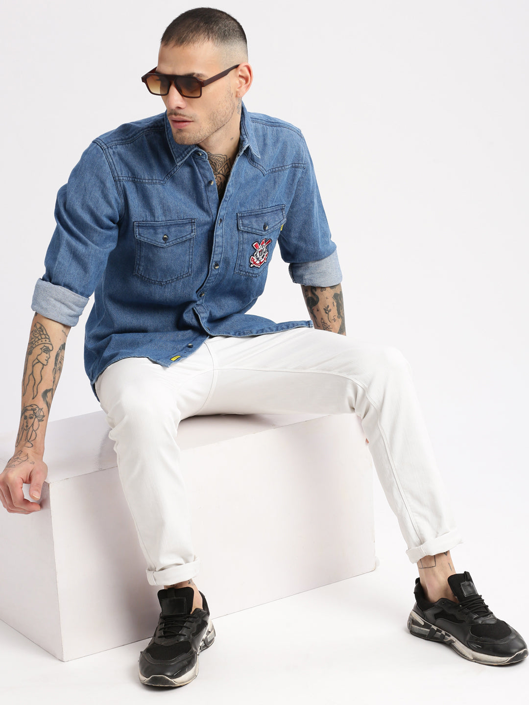 Men Spread Collar Denim Solid Blue Casual Shirt