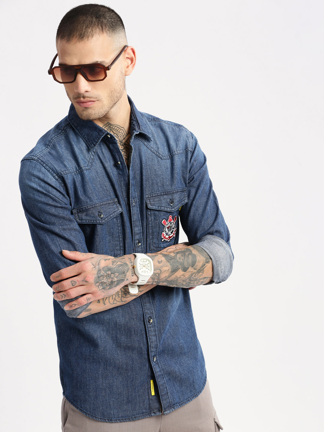 Men Spread Collar Denim Solid Navy Blue Casual Shirt