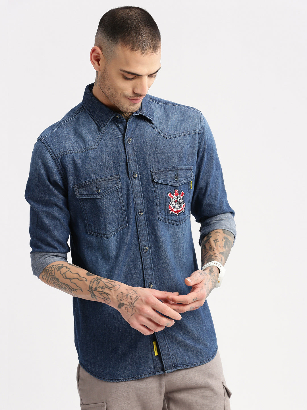 Men Spread Collar Denim Solid Navy Blue Casual Shirt