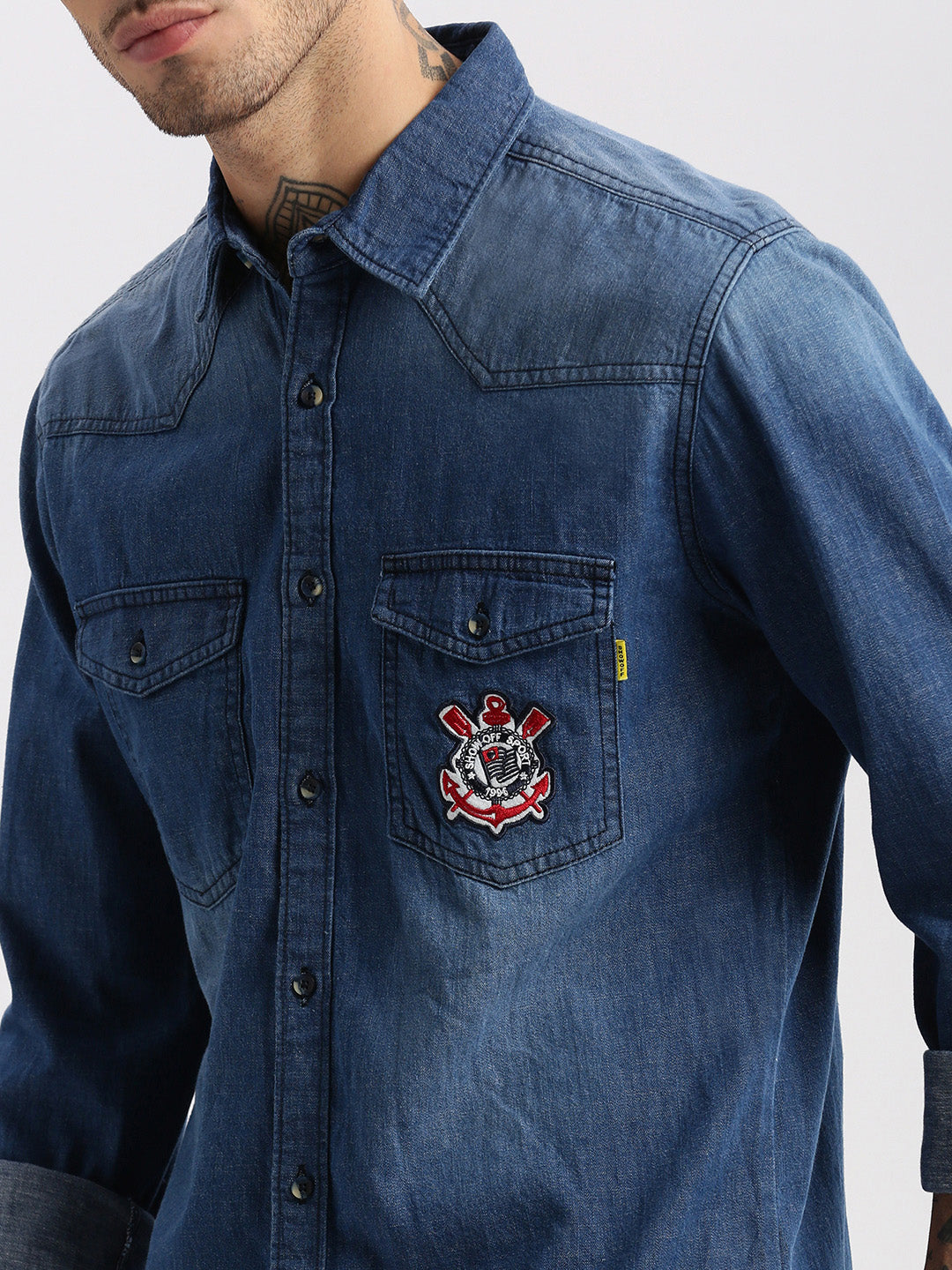 Men Spread Collar Denim Solid Blue Casual Shirt