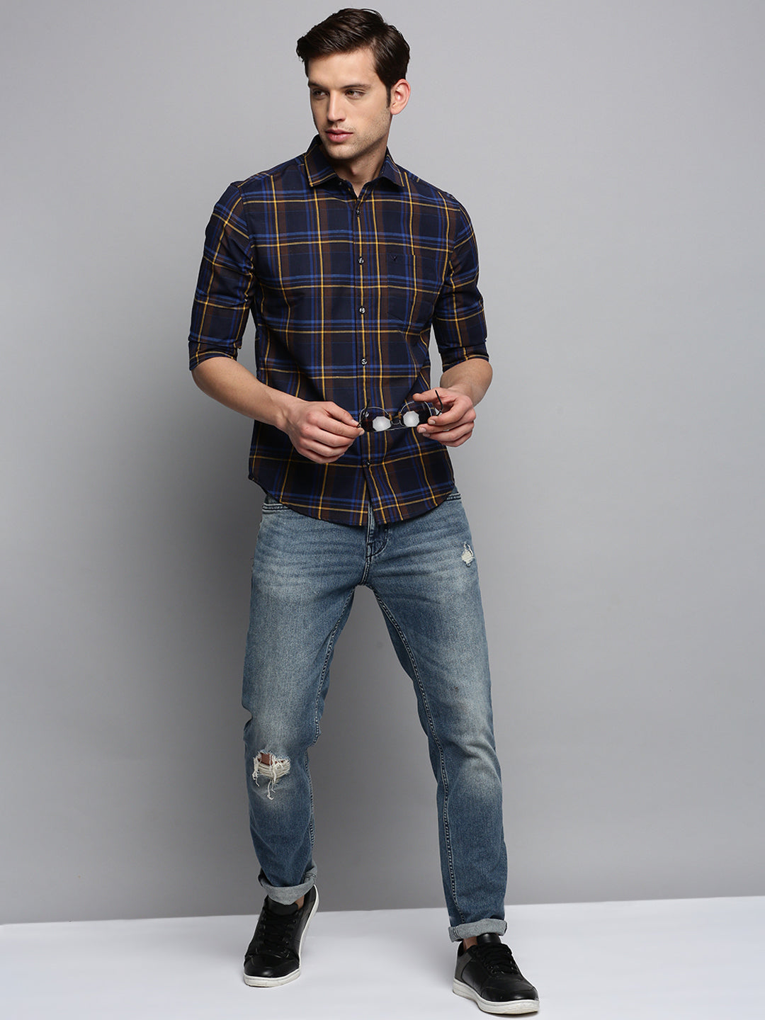 Men Navy Checked Casual Shirt