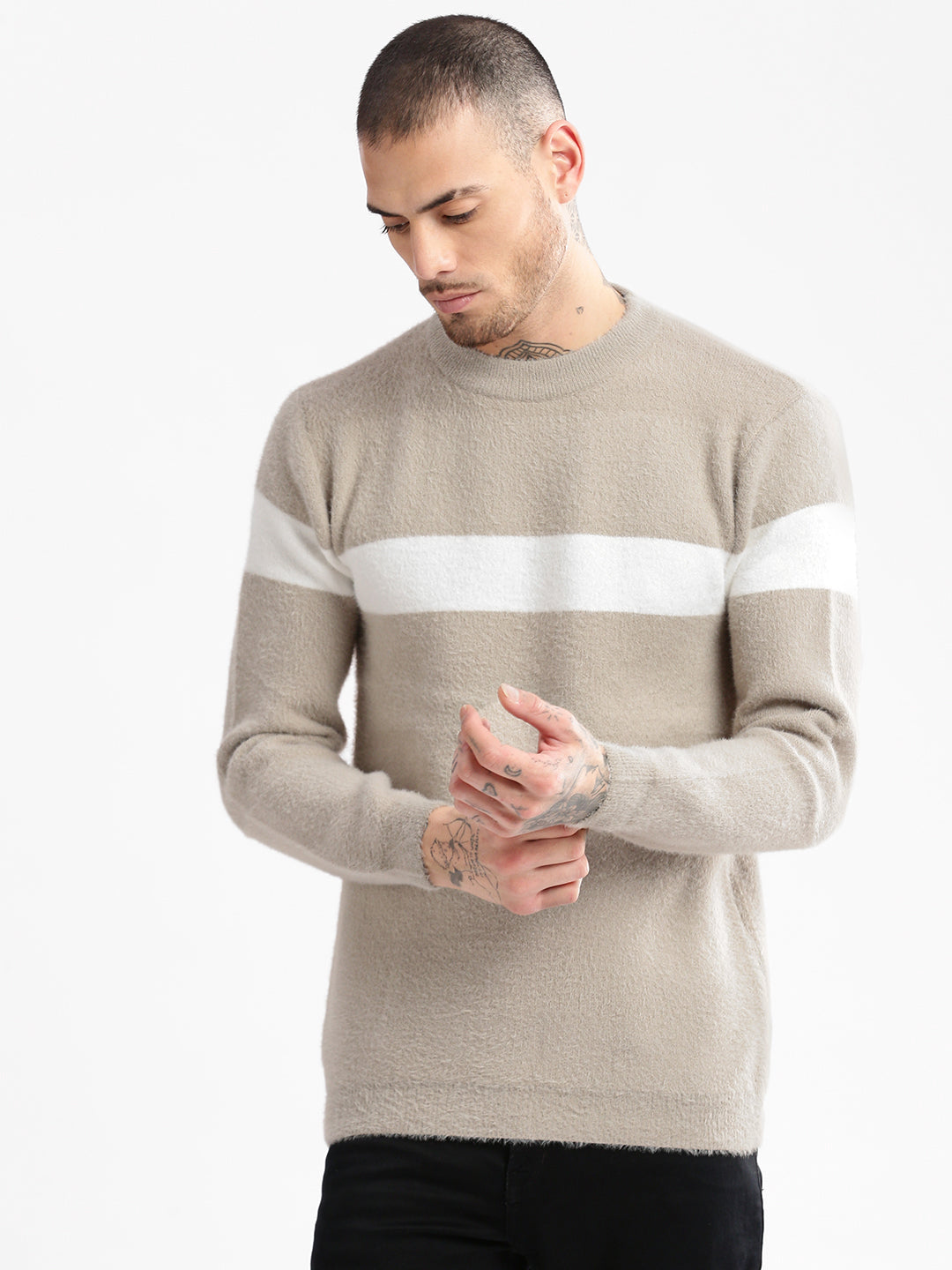 Men's Round Neck Solid Beige Pullover