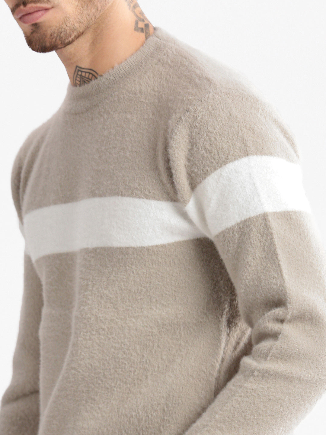 Men's Round Neck Solid Beige Pullover