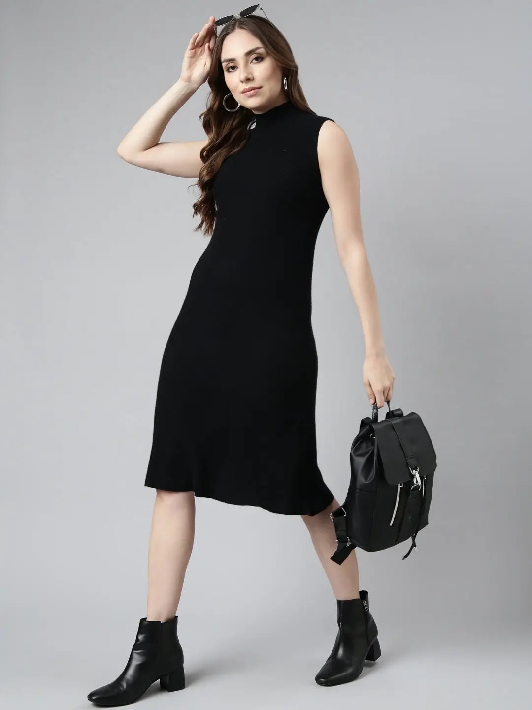 Women's Black Solid Bodycon Dress