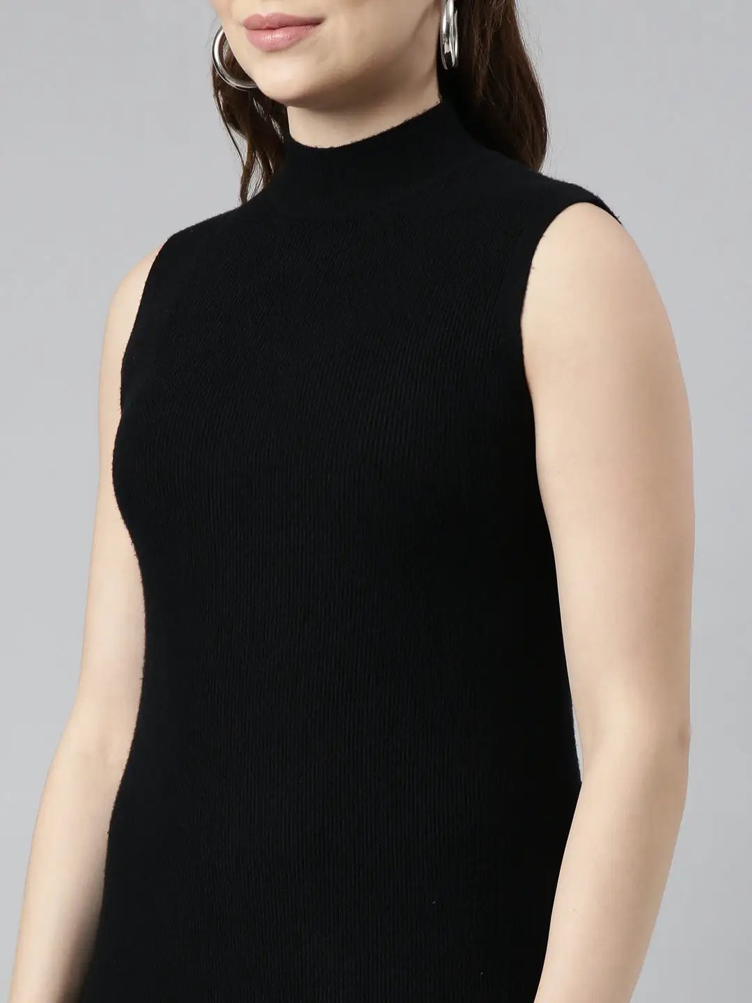Women's Black Solid Bodycon Dress