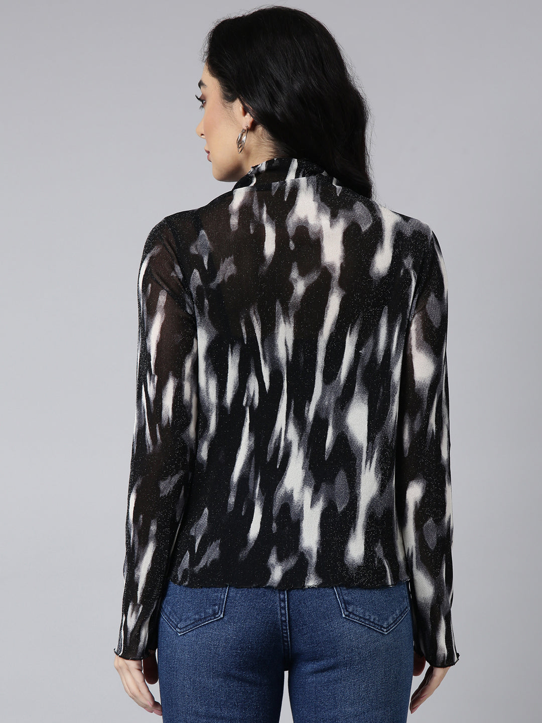 Women's Black Abstract Fitted Top