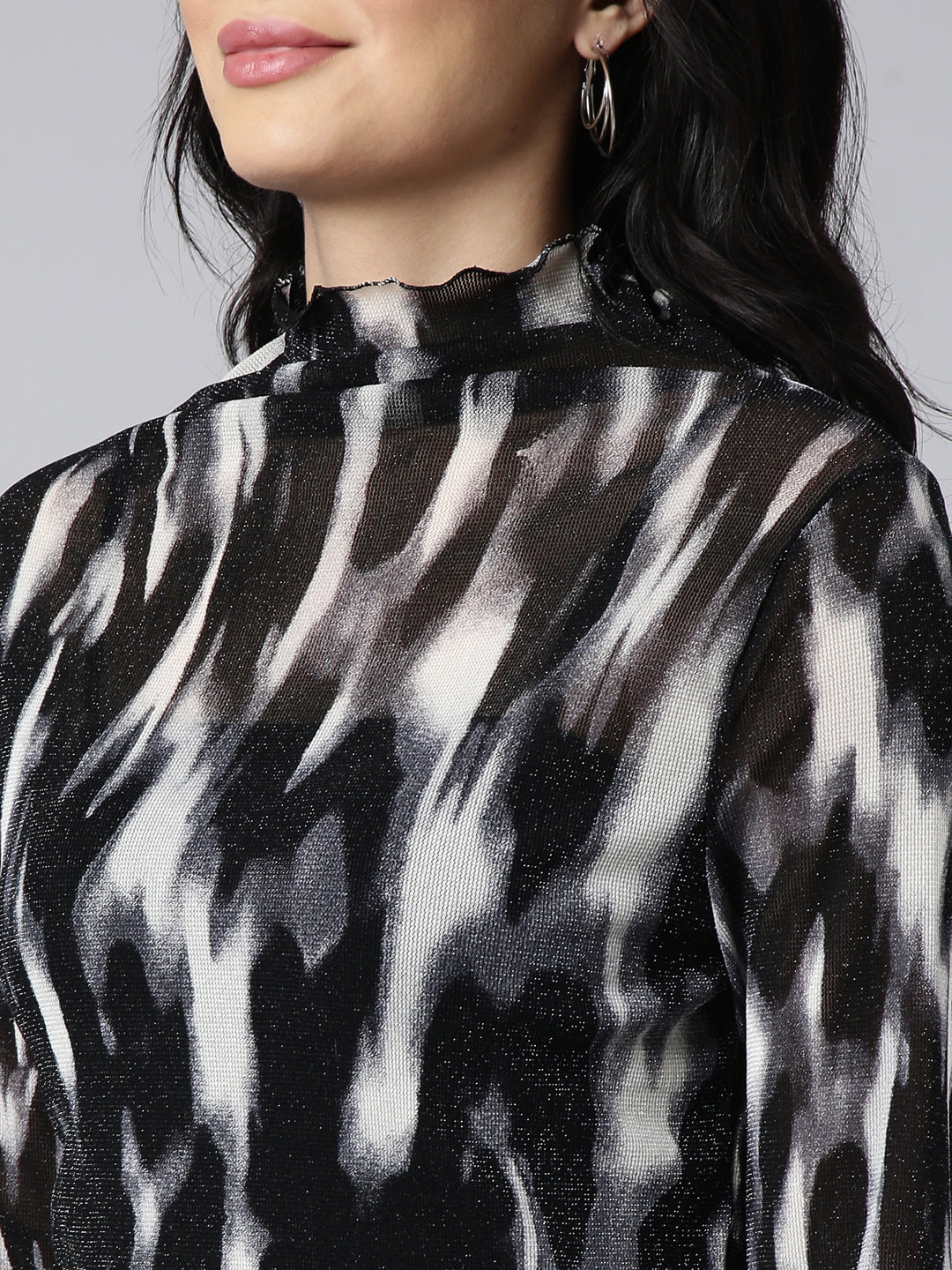 Women's Black Abstract Fitted Top