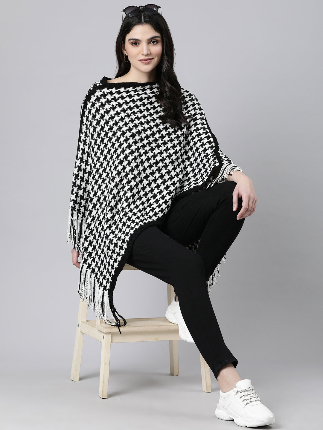 Women's Geometric Longline White Poncho