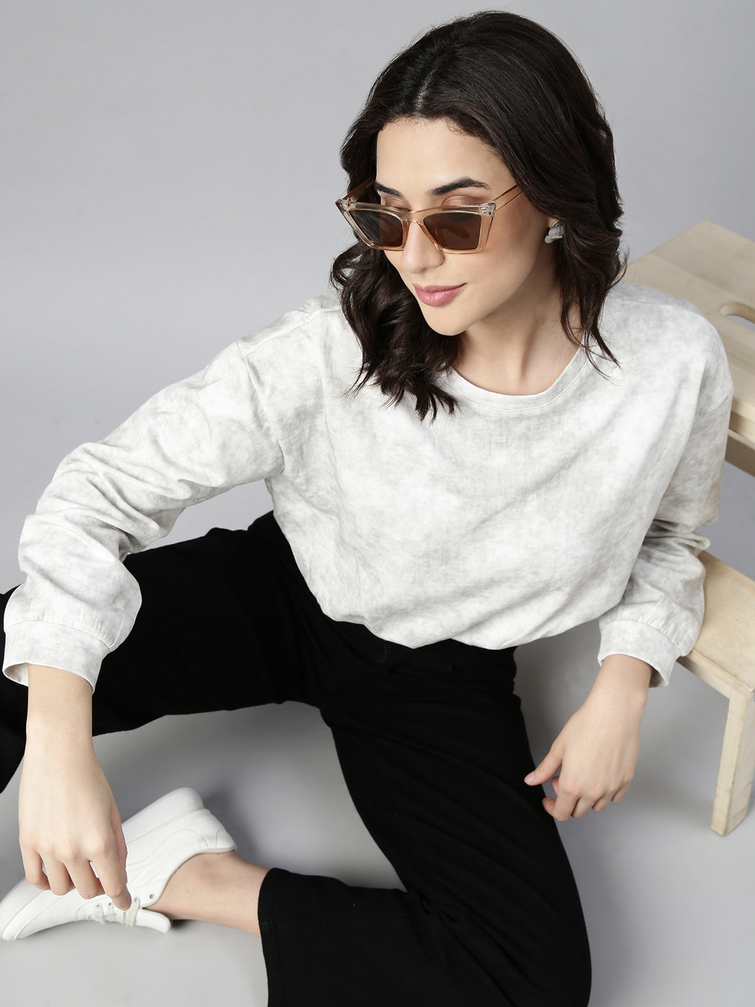 Women Solid Off White Blouson Drop Shoulder Crop Top