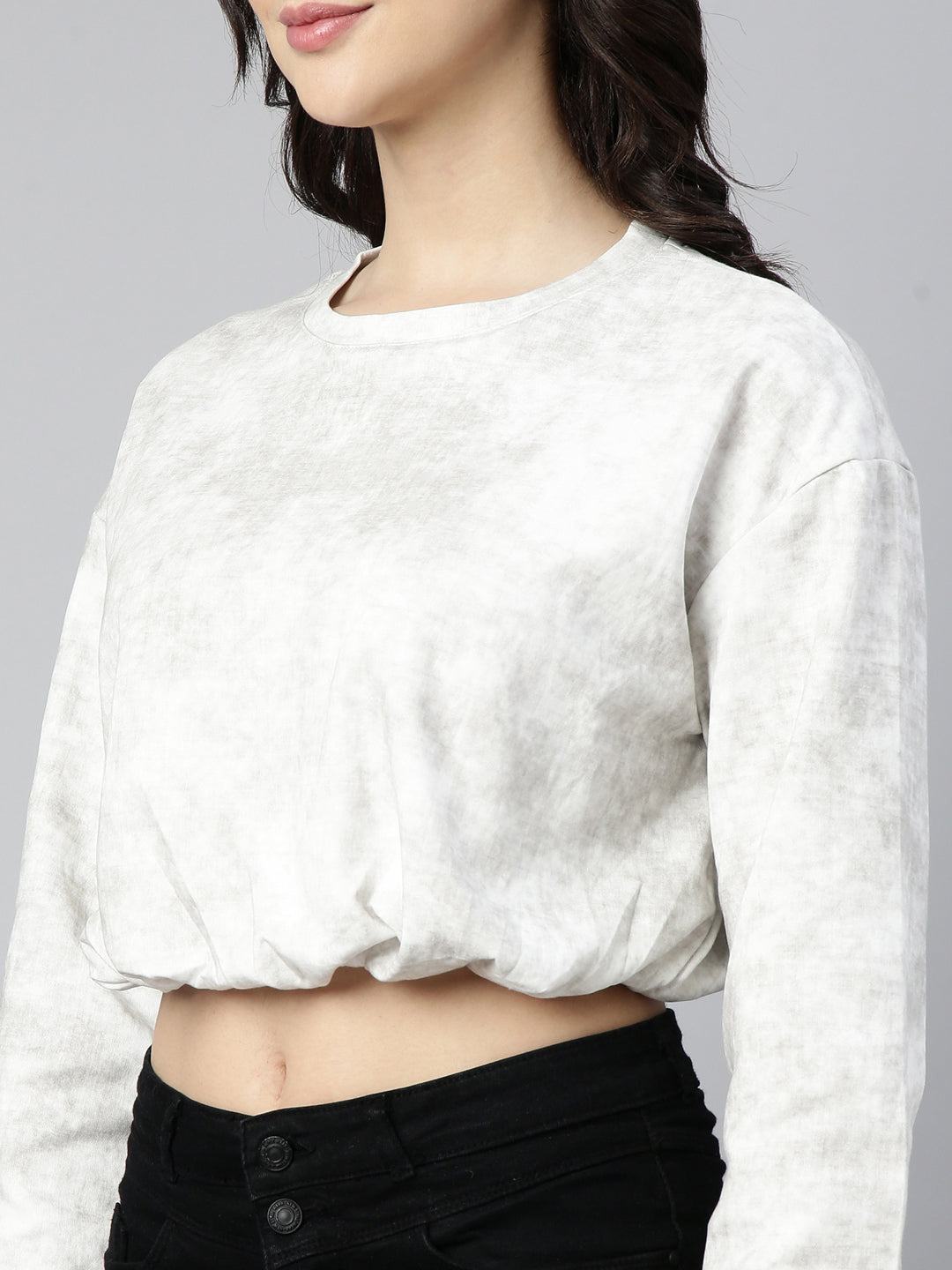 Women Solid Off White Blouson Drop Shoulder Crop Top