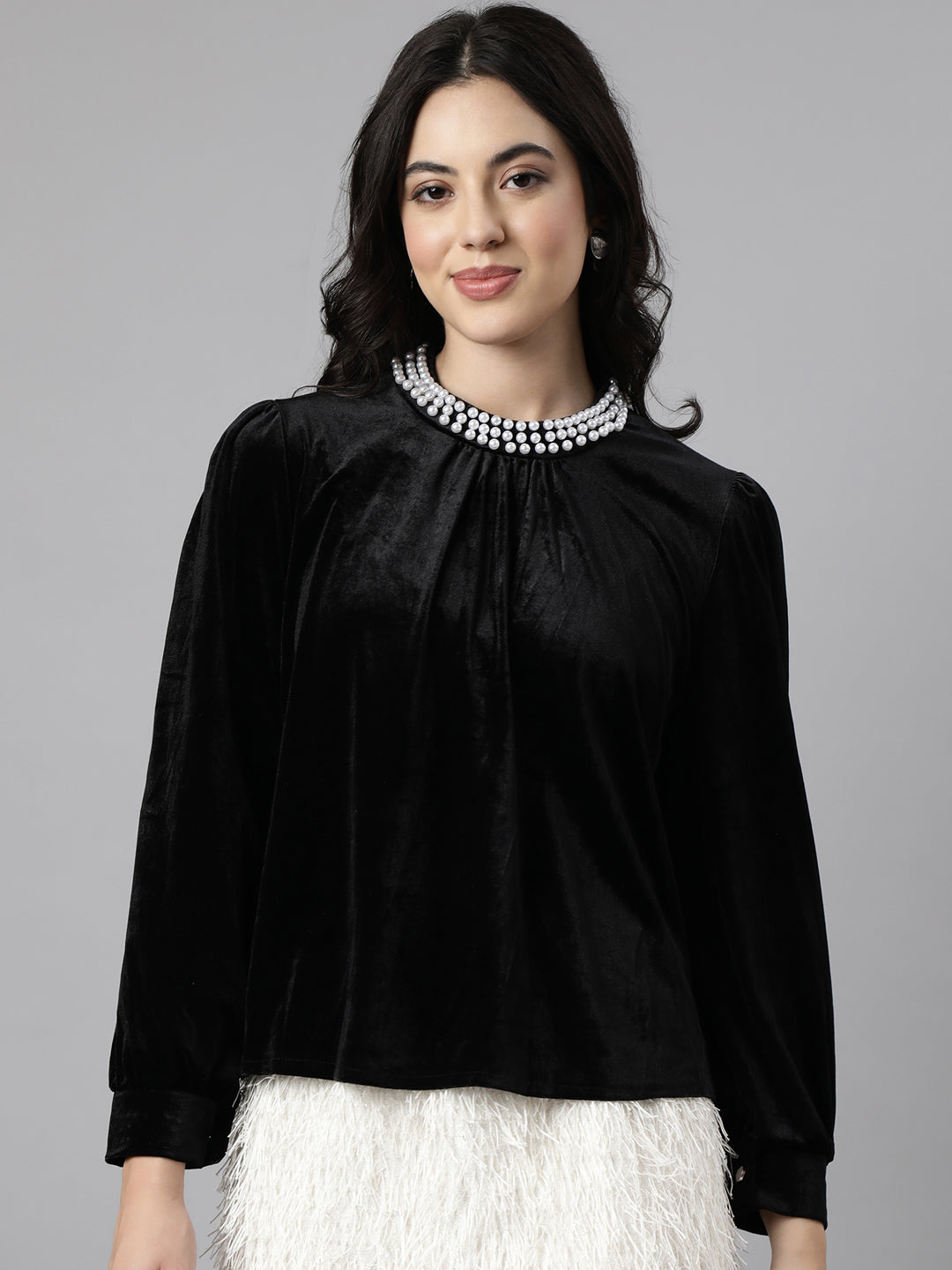 Women Solid Black Top