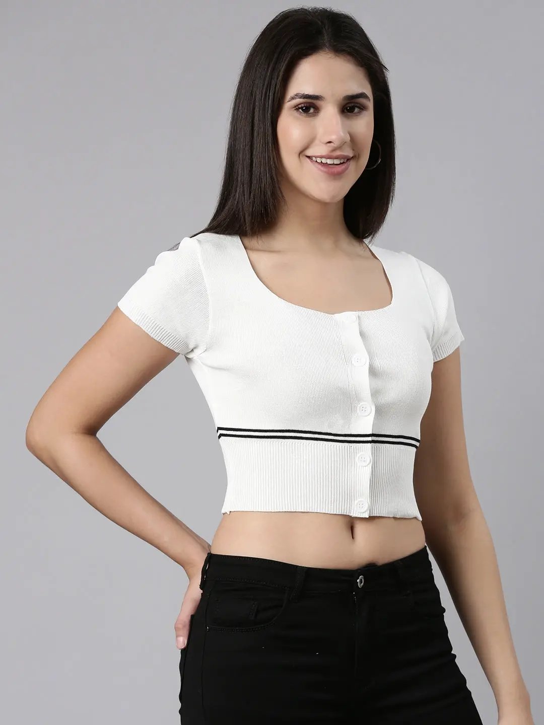 Women's Scoop Neck Solid White Fitted Crop Top