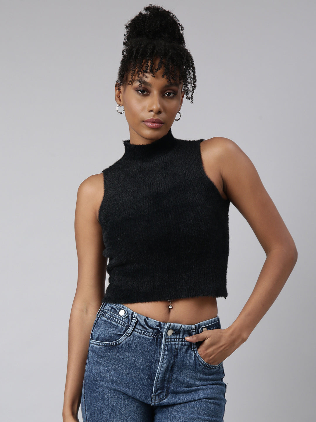 Women Black Solid Crop Top