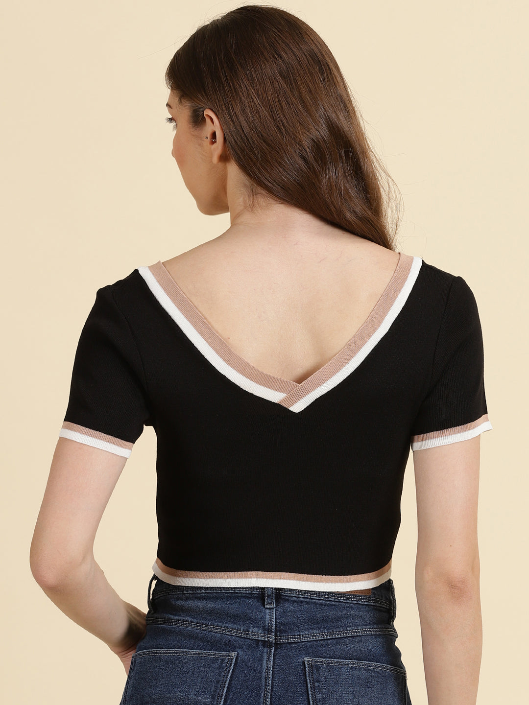 Women's Black Solid Fitted Crop Top