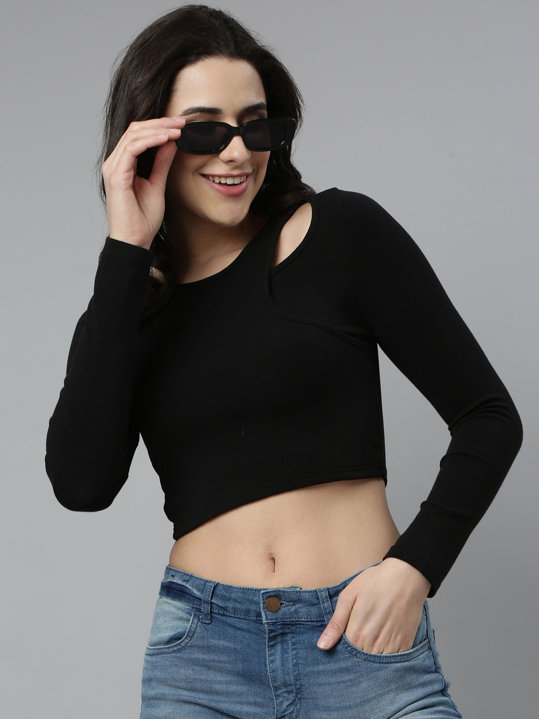 Women Solid Black Crop Top