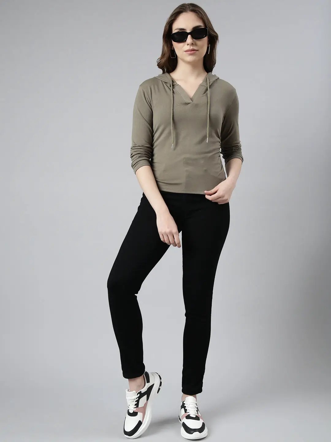 Women's Olive Solid Pullover Sweatshirt