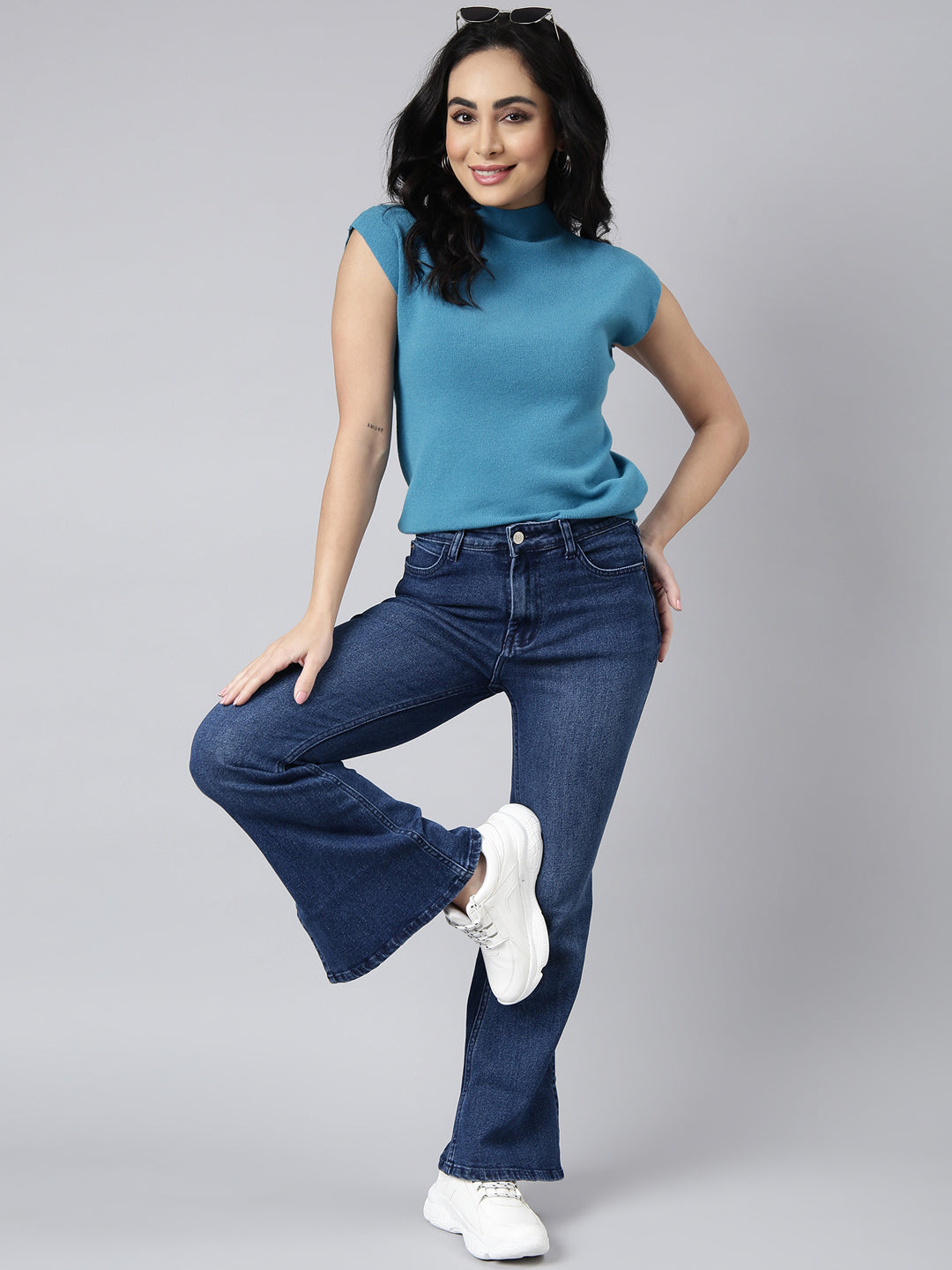 Women's Blue Solid Top