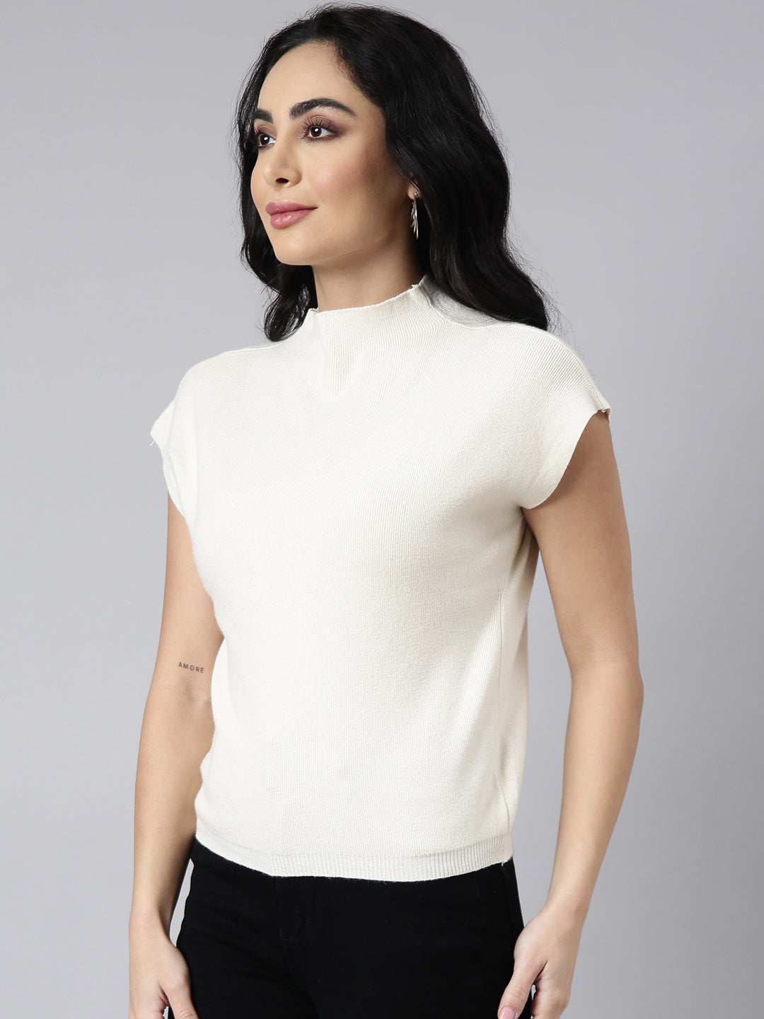 Women's Cream Solid Top