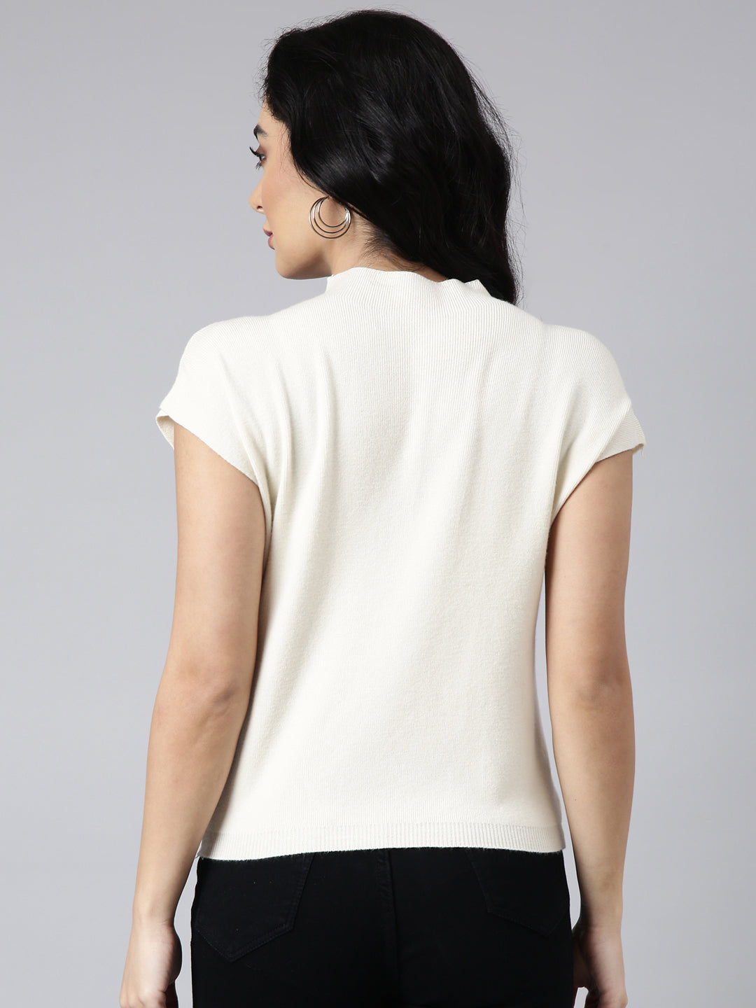 Women's Cream Solid Top