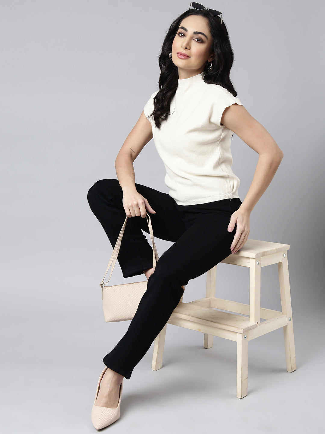 Women's Cream Solid Top