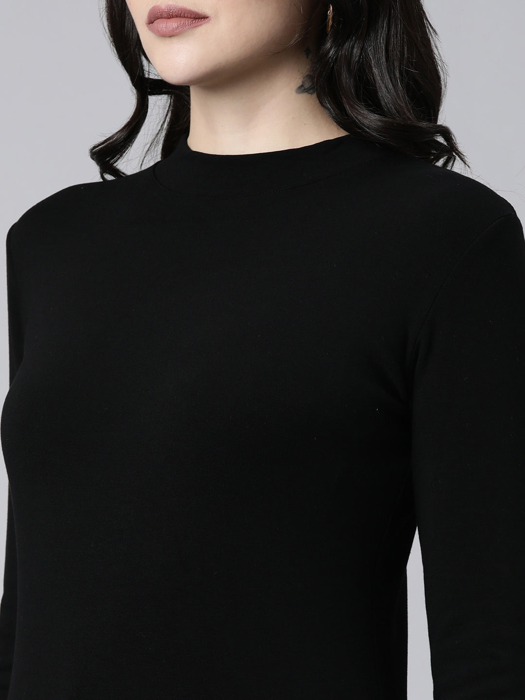 Women Solid Black Top