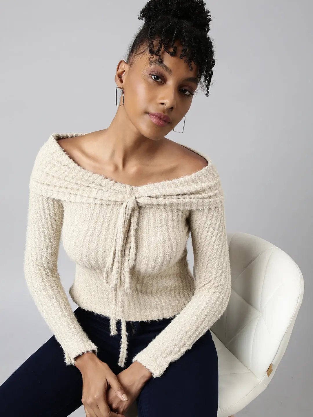 Women's Beige Self Design Fitted Top