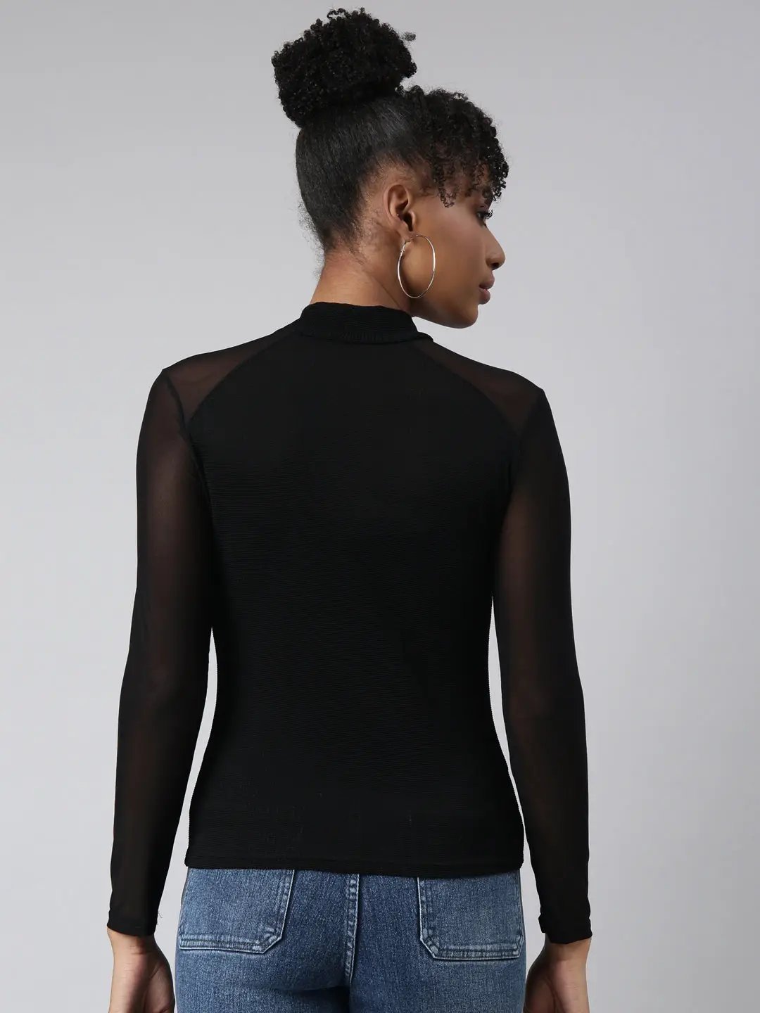 Women's Black Solid Fitted Top