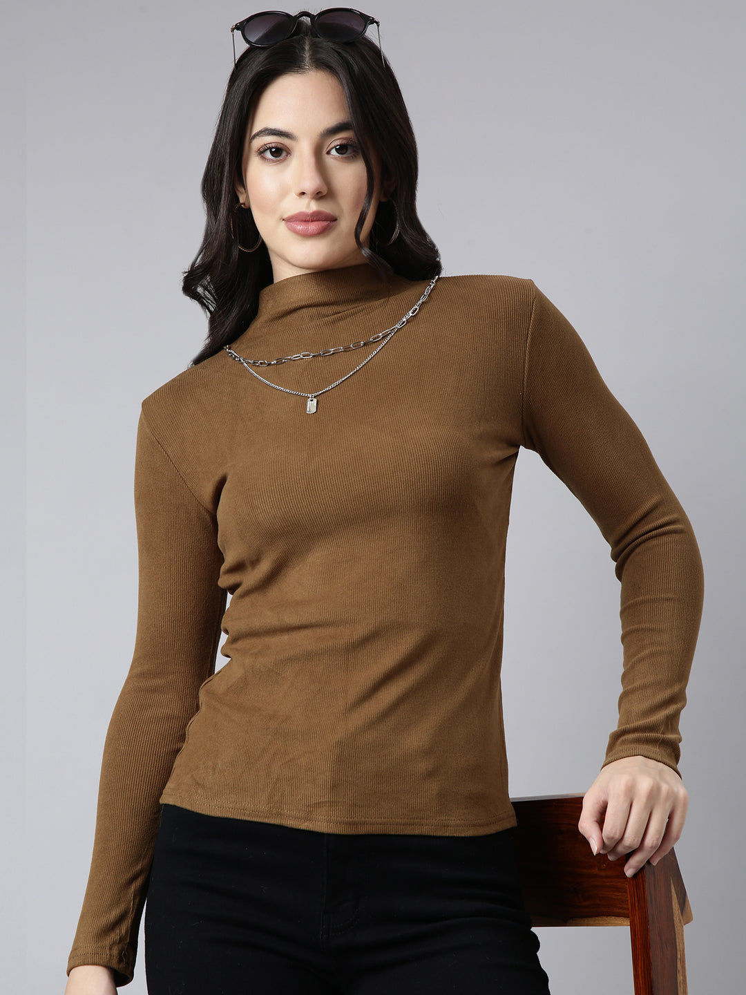 Women Solid Olive Top Comes With Chain