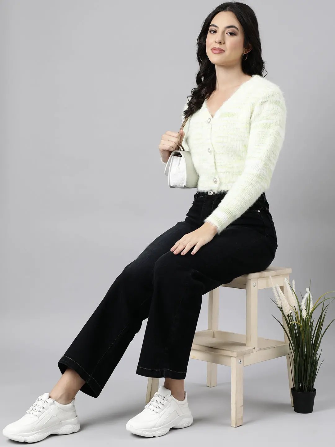 Women's Abstract Crop Green Cardigan