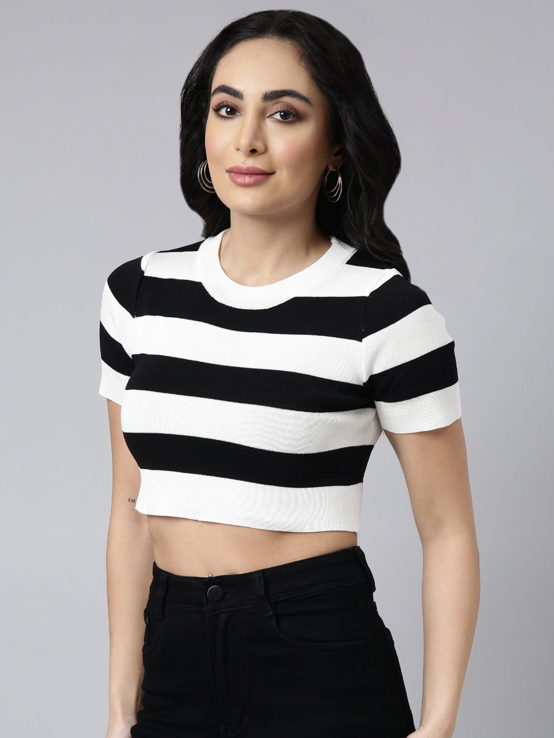 Women's Black Horizontal Stripes Fitted Crop Top