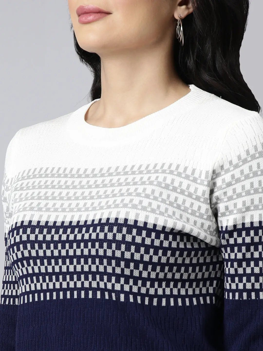 Women's Navy Blue Geometric Fitted Top