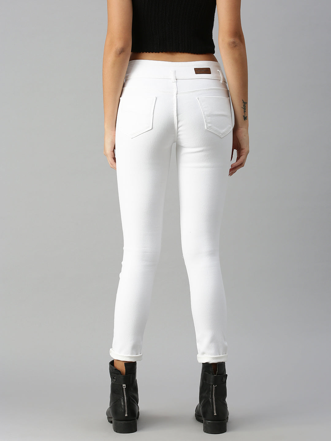 Women's White Solid Denim Skinny Jeans