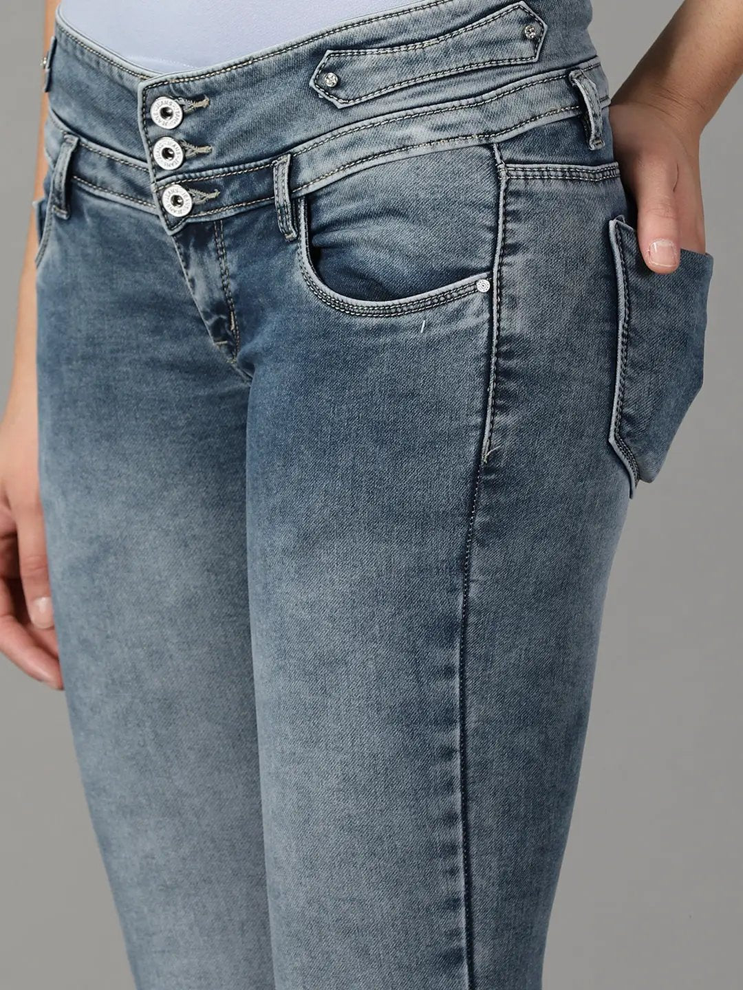 Women's Grey Solid Skinny Fit Denim Jeans