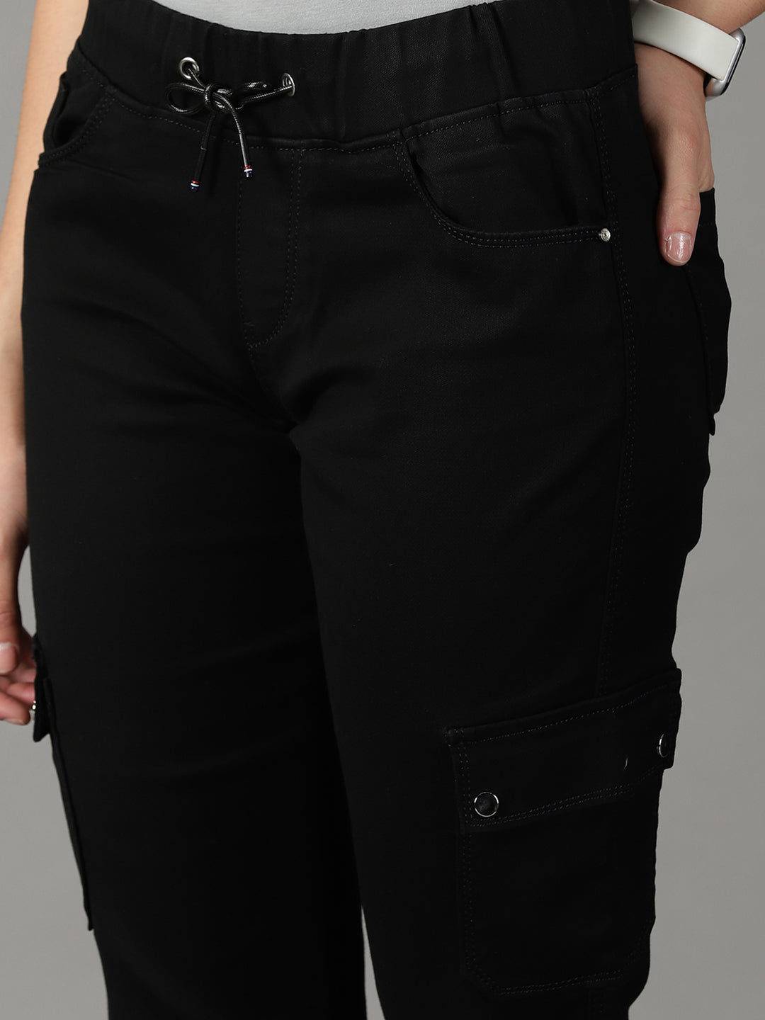 Women's Black Solid Jogger Denim Jeans