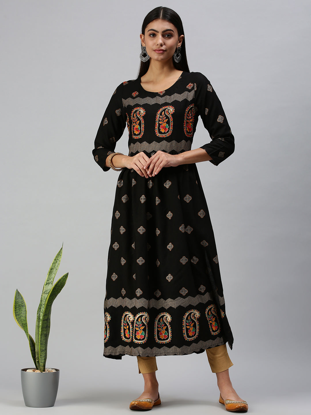 Women's Black Printed Straight Kurta