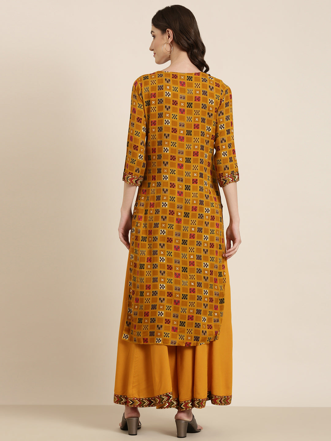 Women Mustard Geometrical Kurta Set