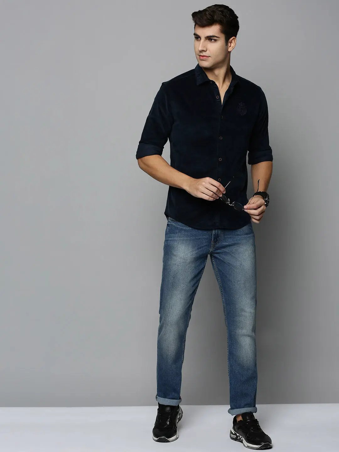 Men's Navy Solid Casual Shirt