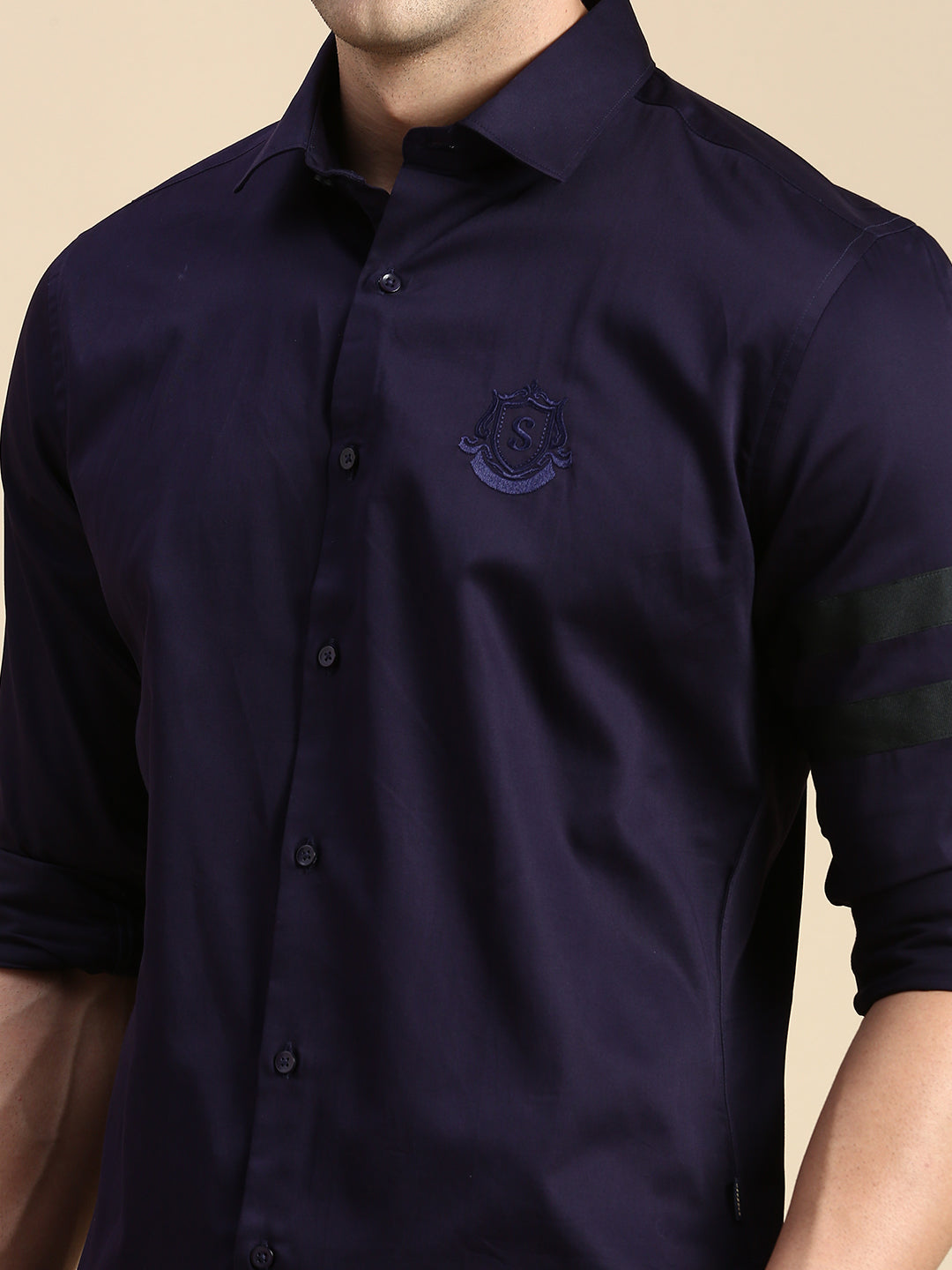 Men Navy Solid Casual Shirt