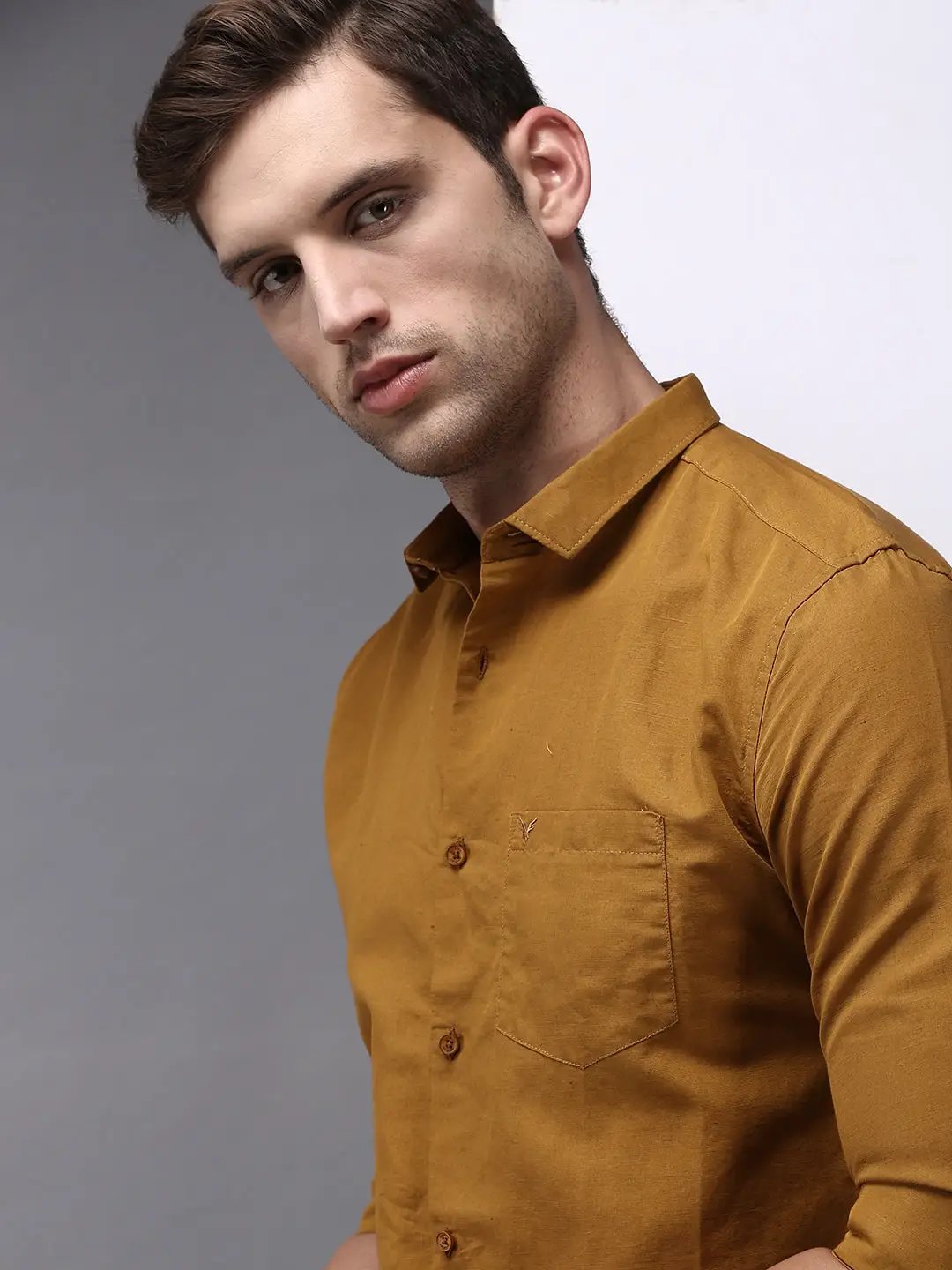 Men's Brown Solid Casual Shirt